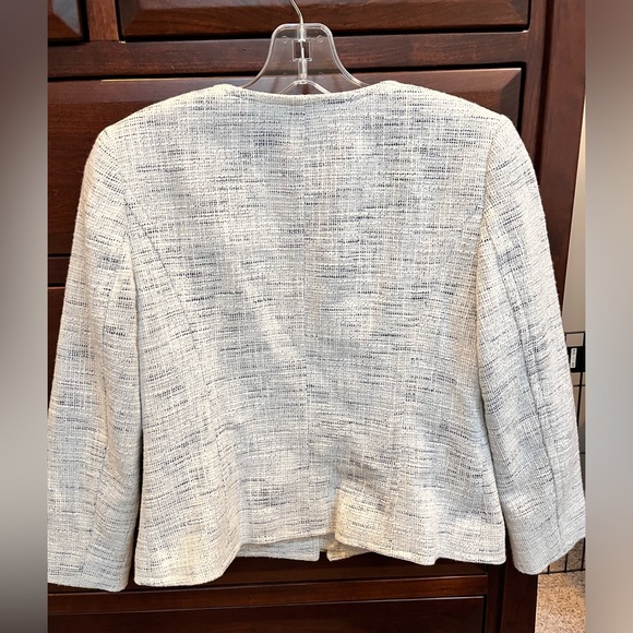 Ann Taylor Women’s Black / White / Gray Jacket 4 Petites - Picture 3 of 5